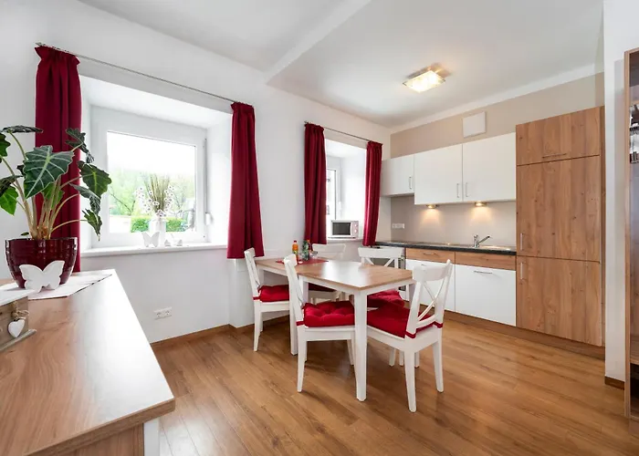 Πανσιόν Gschaider 3*